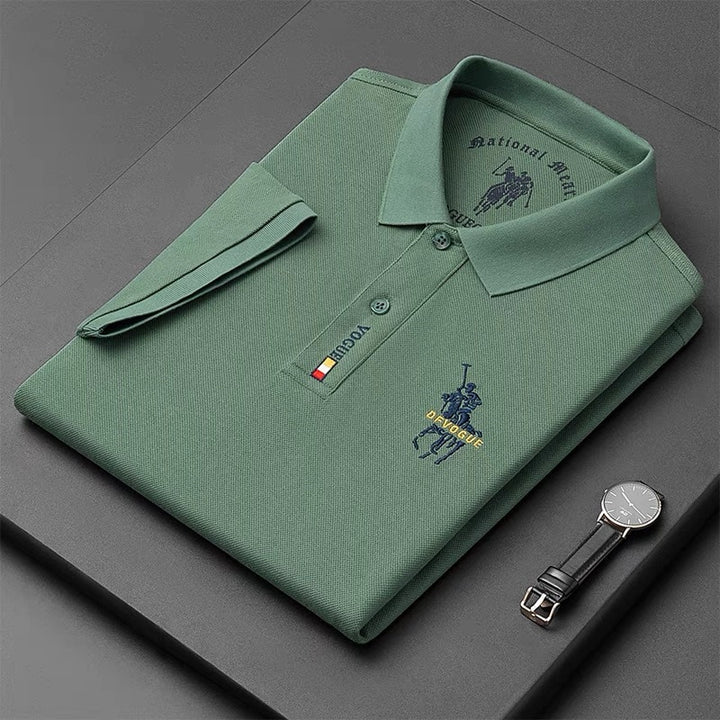 Camisa Polo Vogue Bordado Coreano Original (Você ganha o Relógio Minimalista Geneva de Brinde)